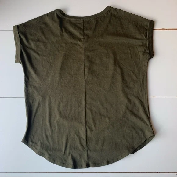 NEW YORK & COMPANY Women’s Green Olives Top Summer vibe & Hot Weather size:M - Picture 5 of 6